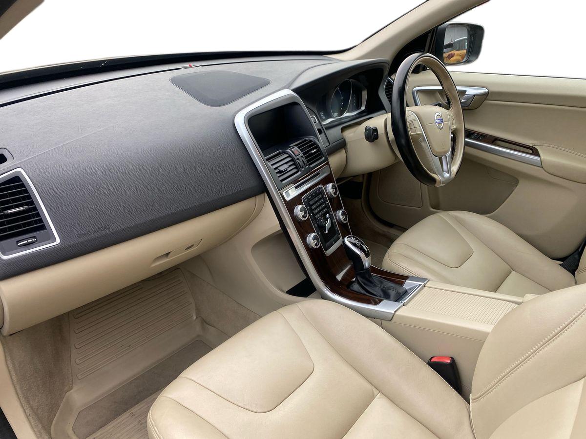 Used Volvo XC60 2015 for sale - 76932017: Photo 12