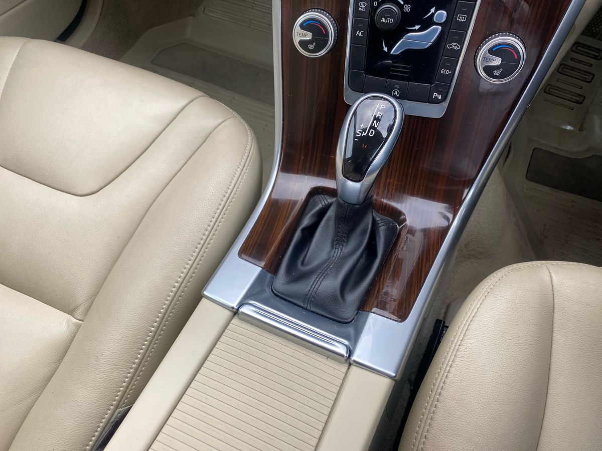 Used Volvo XC60 2015 for sale - 76932017: Photo 13