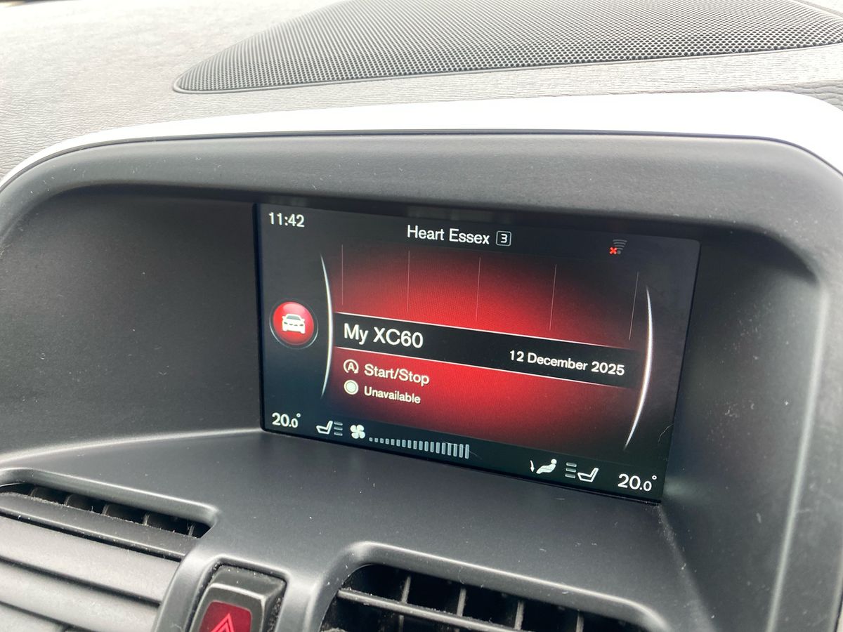 Used Volvo XC60 2015 for sale - 76932017: Photo 16