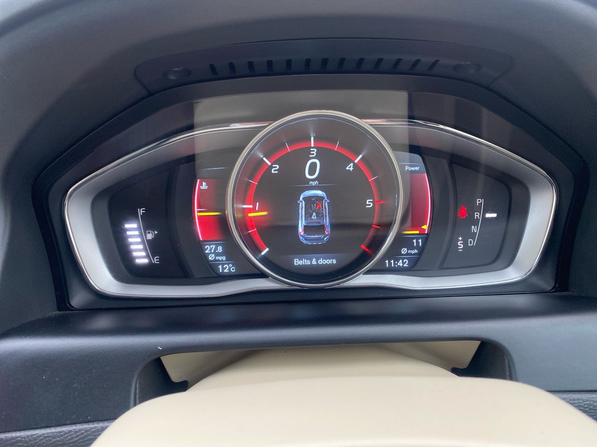 Used Volvo XC60 2015 for sale - 76932017: Photo 19