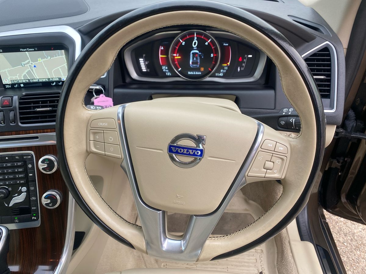 Used Volvo XC60 2015 for sale - 76932017: Photo 20