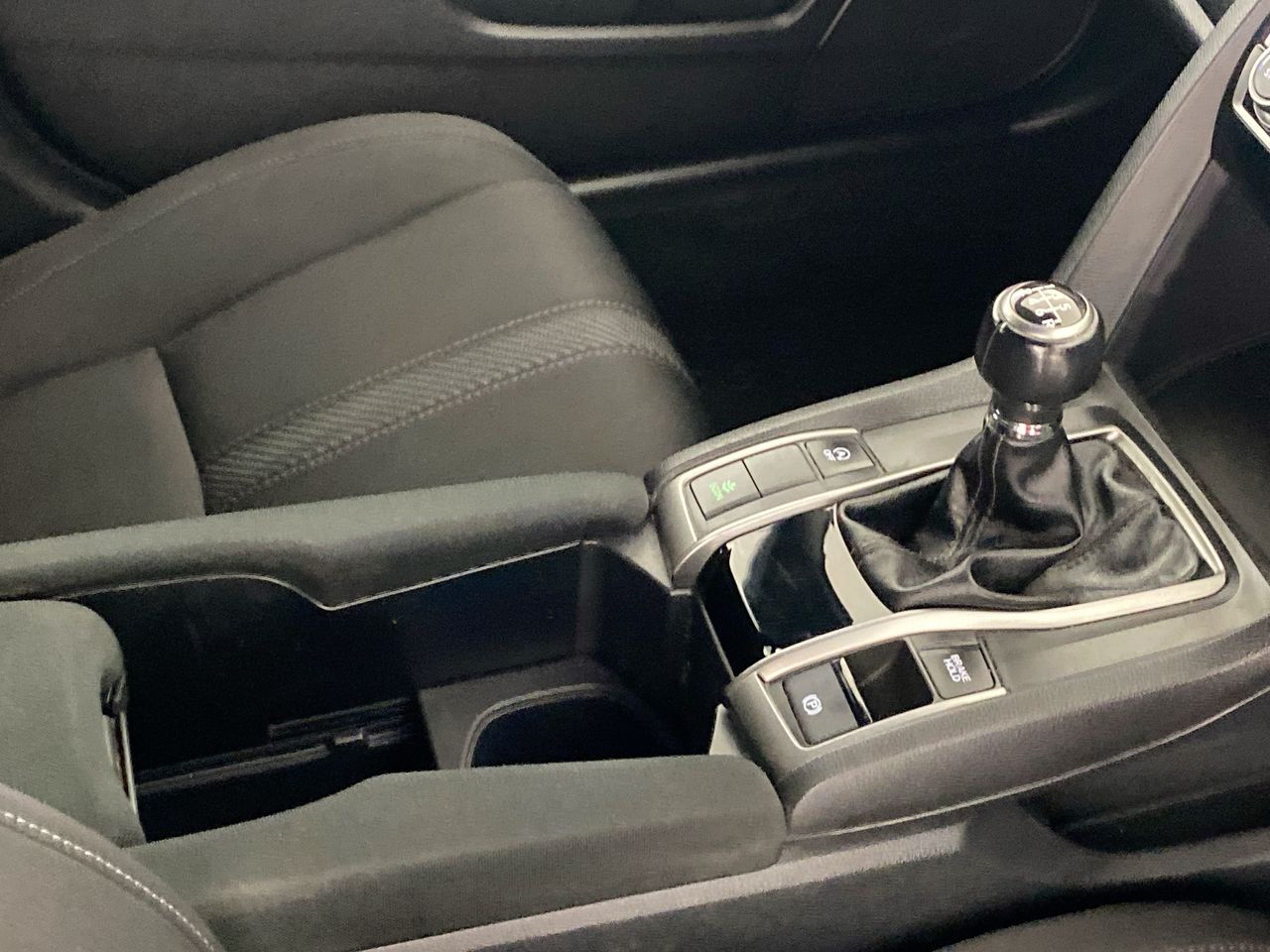 Used Honda Civic 2017 for sale - 76074411: Photo 22