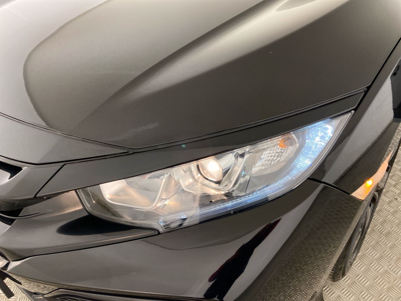 Used Honda Civic 2017 for sale - 76074411: Photo 35