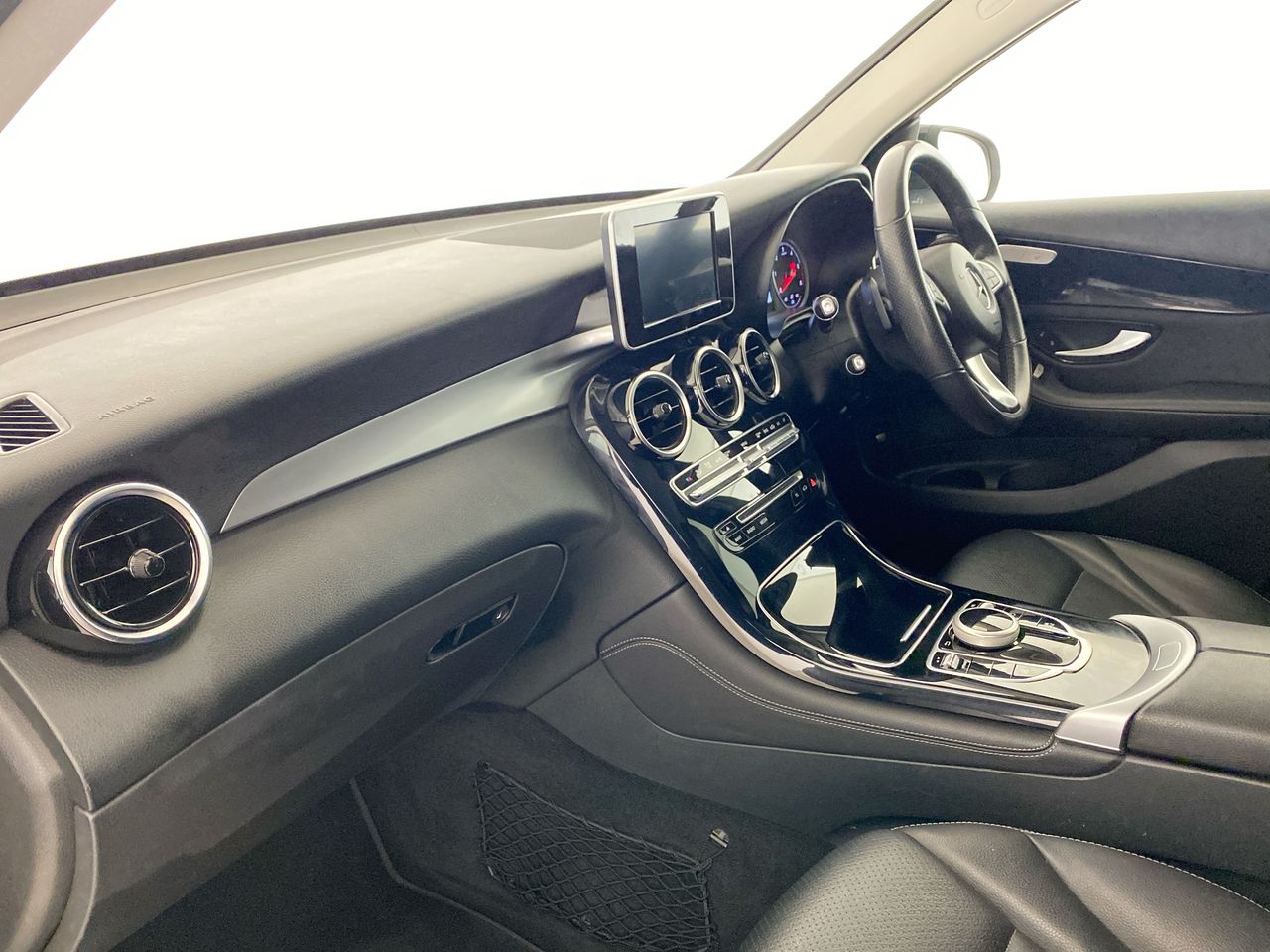 Used Mercedes-Benz GLC 2018 for sale - 75930022: Photo 26