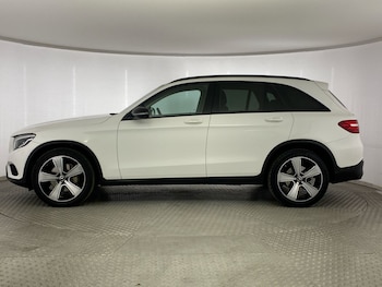 Used Mercedes-Benz GLC 2018 for sale - 75930022: Photo