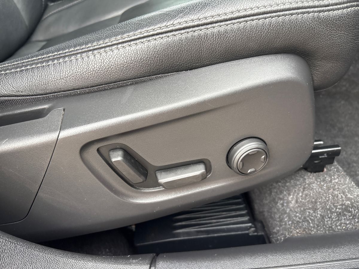 Used Volvo XC40 2020 for sale - 77298130: Photo 25