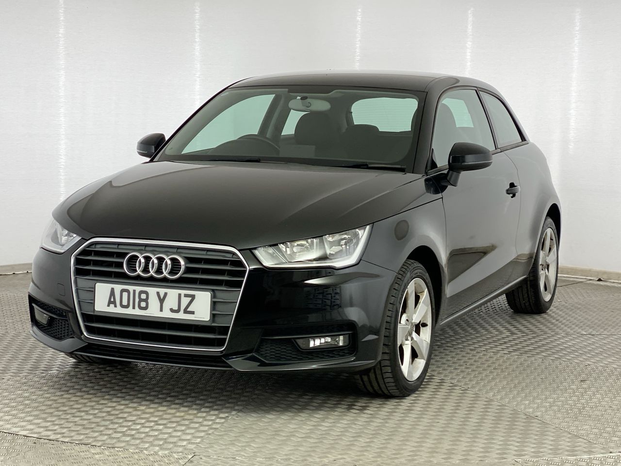 Used Audi A1 2018 for sale - 76461492: Photo 3