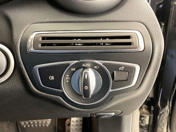 Used Mercedes-Benz C-Class 2018 for sale - 76044209: Photo 31