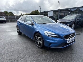 2017 - T2 [122] R DESIGN Pro 5dr