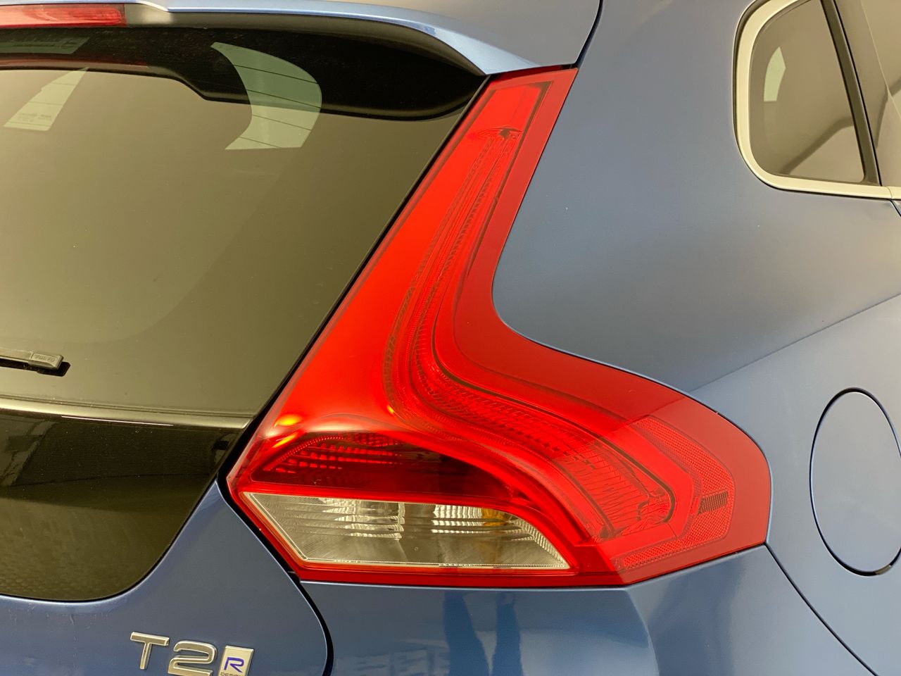 Used Volvo V40 2017 for sale - 75758959: Photo 31