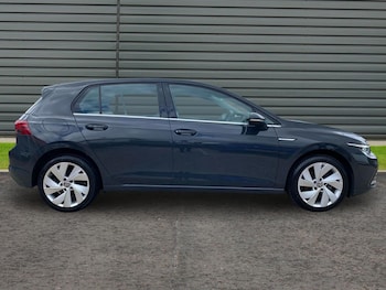Used Volkswagen Golf 2020 for sale - 78605371: Photo