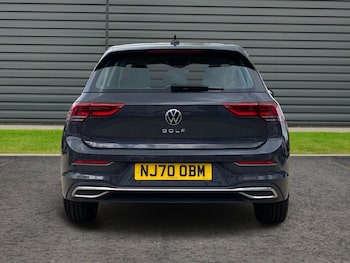 Used Volkswagen Golf 2020 for sale - 78605371: Photo