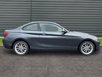 Used BMW 2 Series 2017 for sale - 77219933: Photo