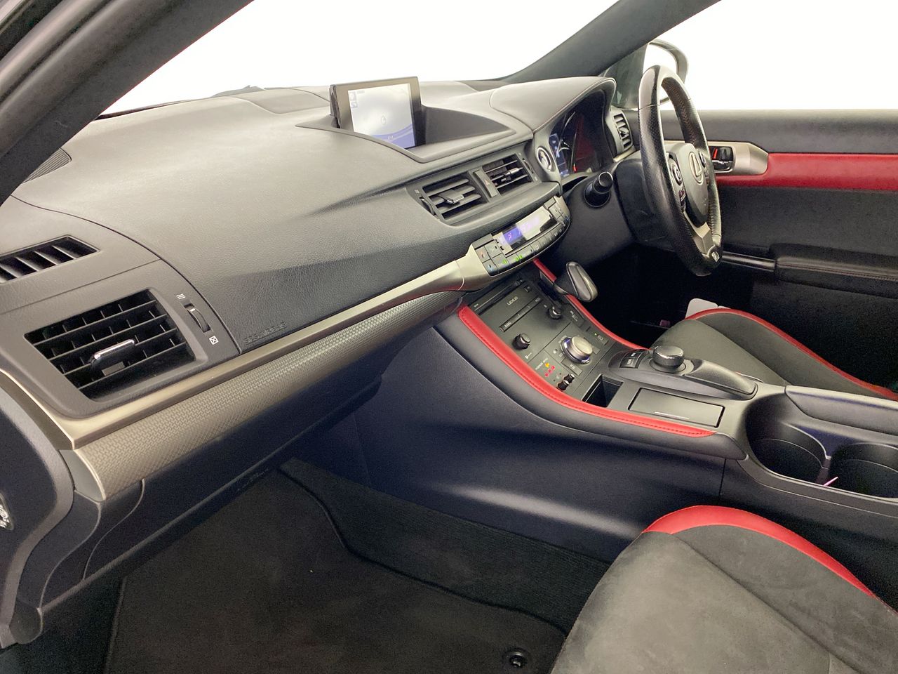 Used Lexus CT 2018 for sale - 76542732: Photo 24