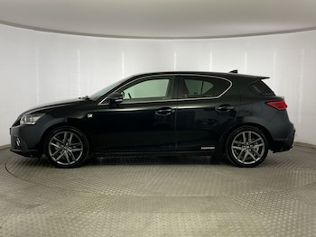 Used Lexus CT 2018 for sale - 76542732: Photo