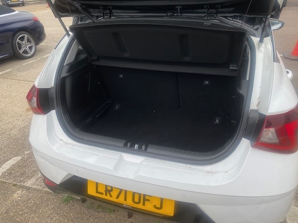 Used Hyundai i20 2021 for sale - 76272846: Photo 12
