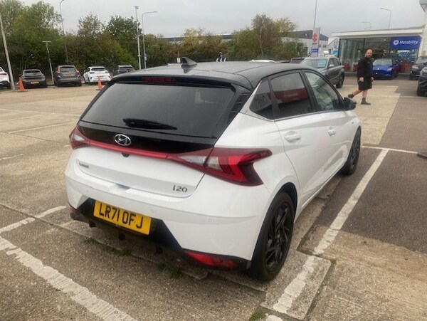 Used Hyundai i20 2021 for sale - 76272846: Photo 6