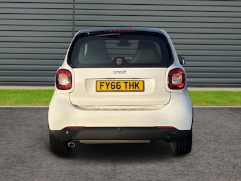 Used smart fortwo 2016 for sale - 77019393: Photo