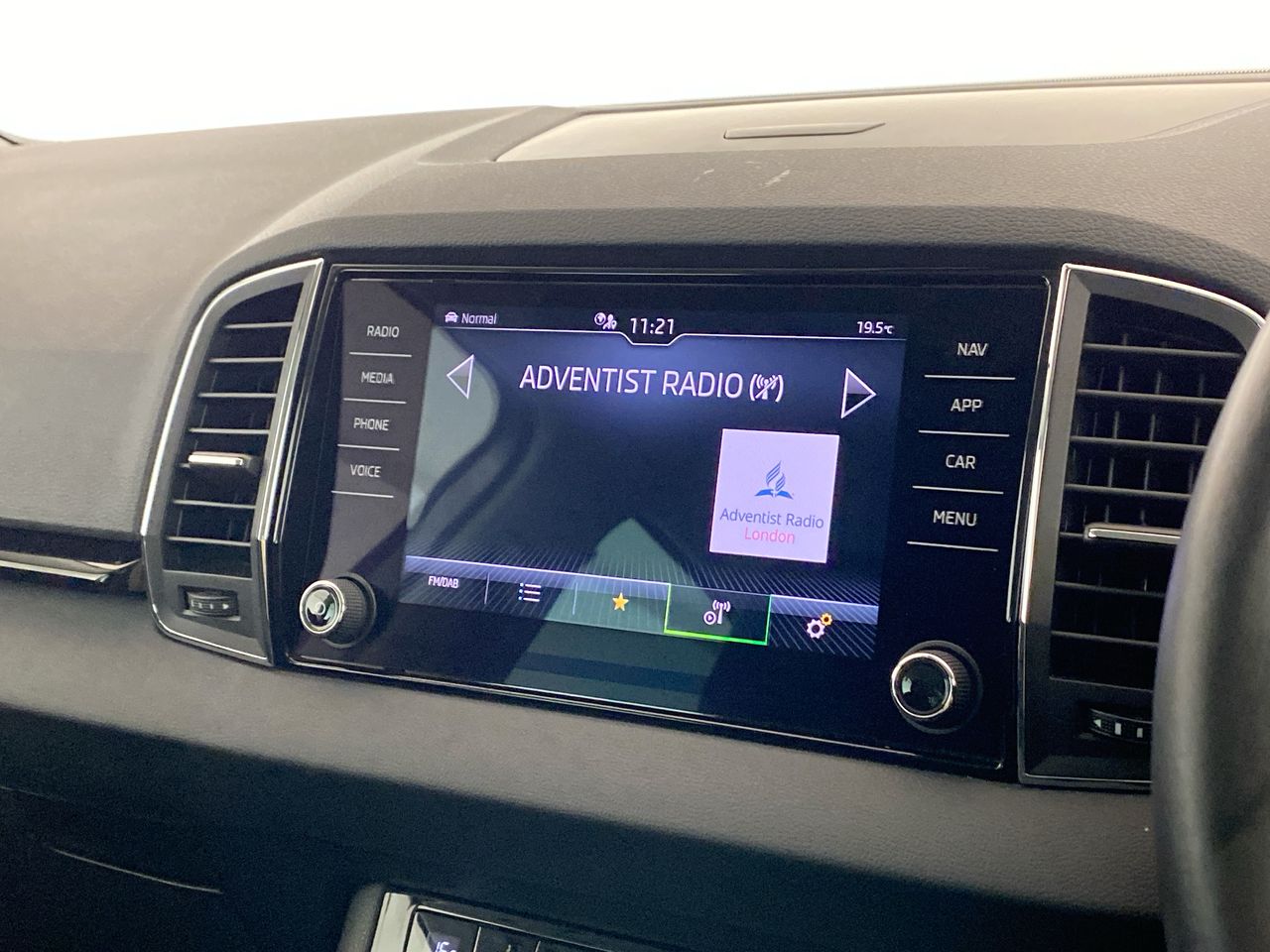 Used Skoda Karoq 2021 for sale - 76525950: Photo 18