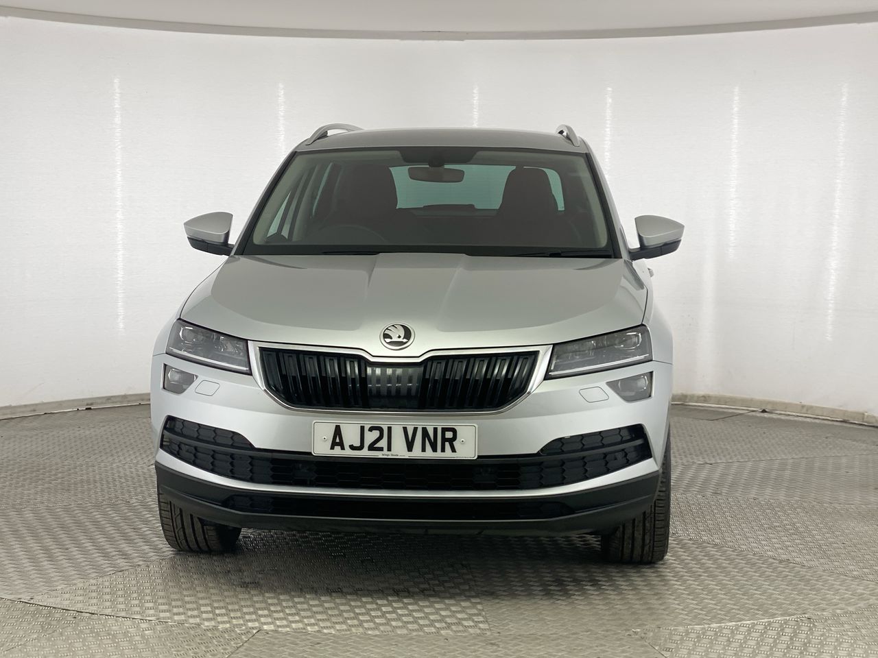 Used Skoda Karoq 2021 for sale - 76525950: Photo 2