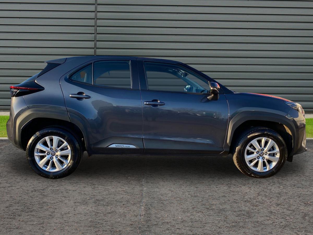 Used Toyota Yaris Cross 2025 for sale - 77946829: Photo 2