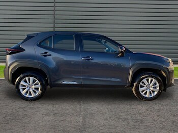 Used Toyota Yaris Cross 2025 for sale - 77946829: Photo