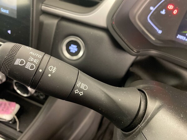 Used Renault Captur 2023 for sale - 75391963: Photo 32