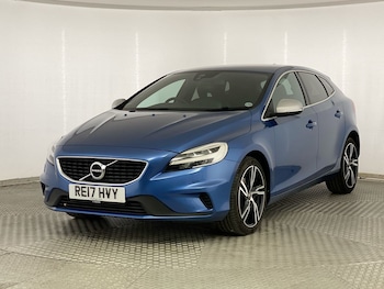 Used Volvo V40 2017 for sale - 76461470: Photo