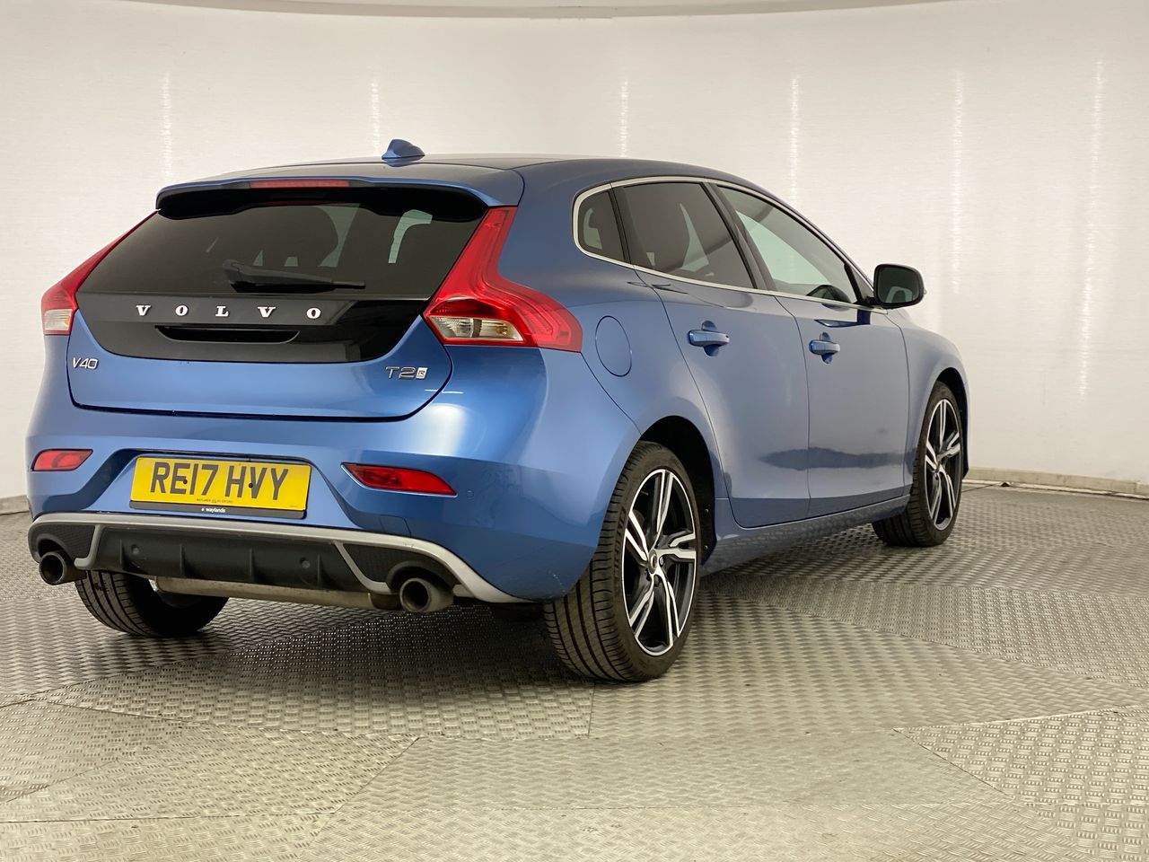 Used Volvo V40 2017 for sale - 76461470: Photo 7