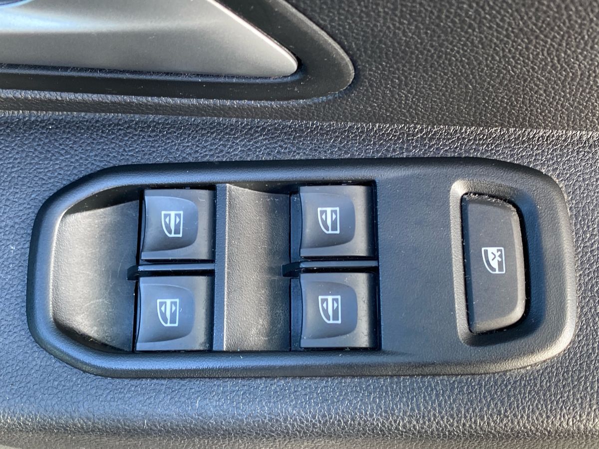 Used Dacia Duster 2023 for sale - 77318620: Photo 15