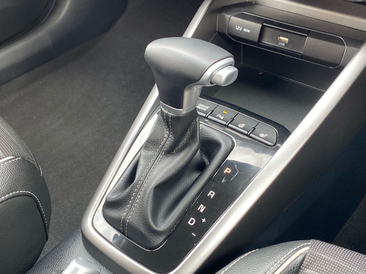 Used Kia Stonic 2023 for sale - 77635741: Photo 13