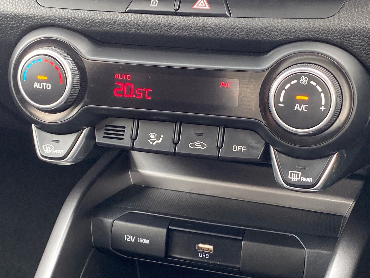 Used Kia Stonic 2023 for sale - 77635741: Photo 14