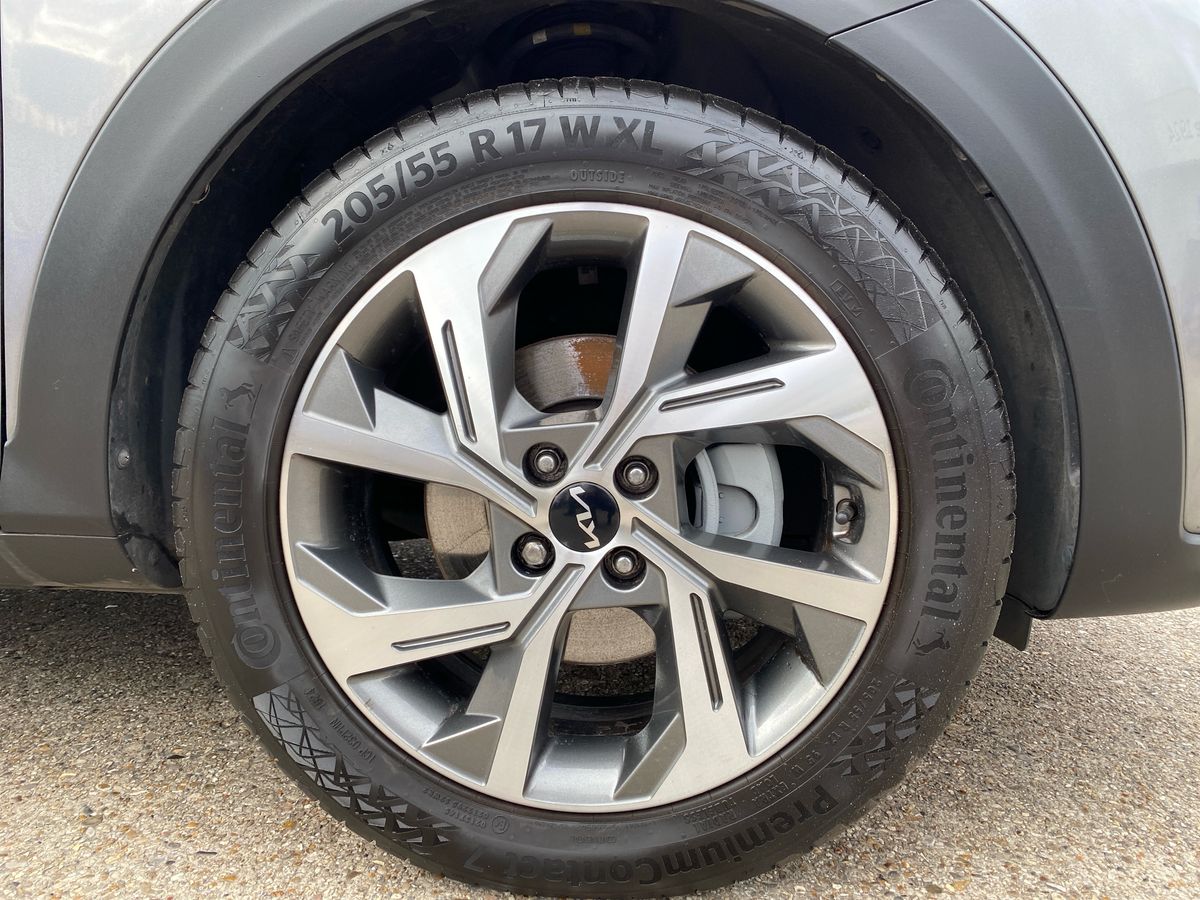 Used Kia Stonic 2023 for sale - 77635741: Photo 24