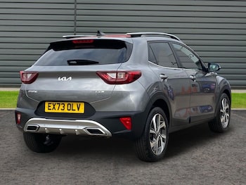 Used Kia Stonic 2023 for sale - 77635741: Photo