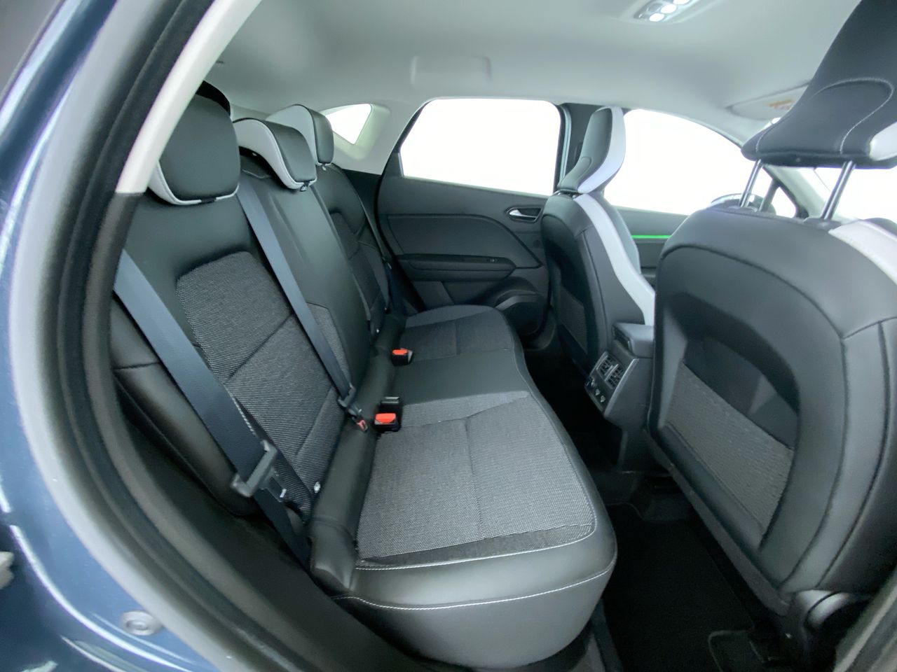 Used Renault Captur 2023 for sale - 76461473: Photo 25