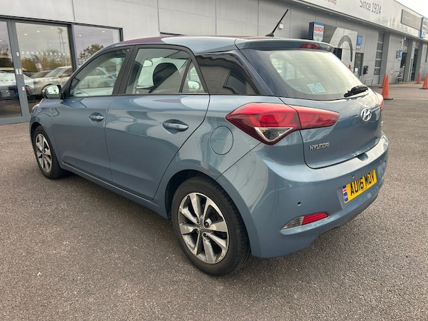 Used Hyundai i20 2016 for sale - 76229273: Photo 4