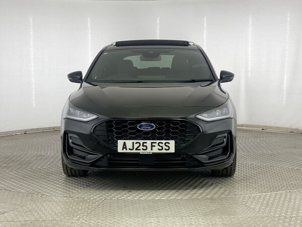 Used Ford Focus 2025 for sale - 76117068: Photo 2