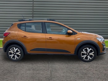 Used Dacia Sandero Stepway 2022 for sale - 78901300: Photo