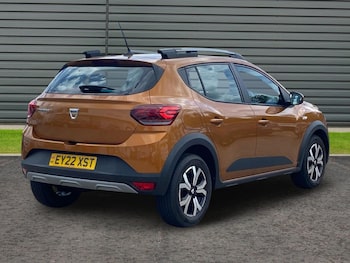 Used Dacia Sandero Stepway 2022 for sale - 78901300: Photo