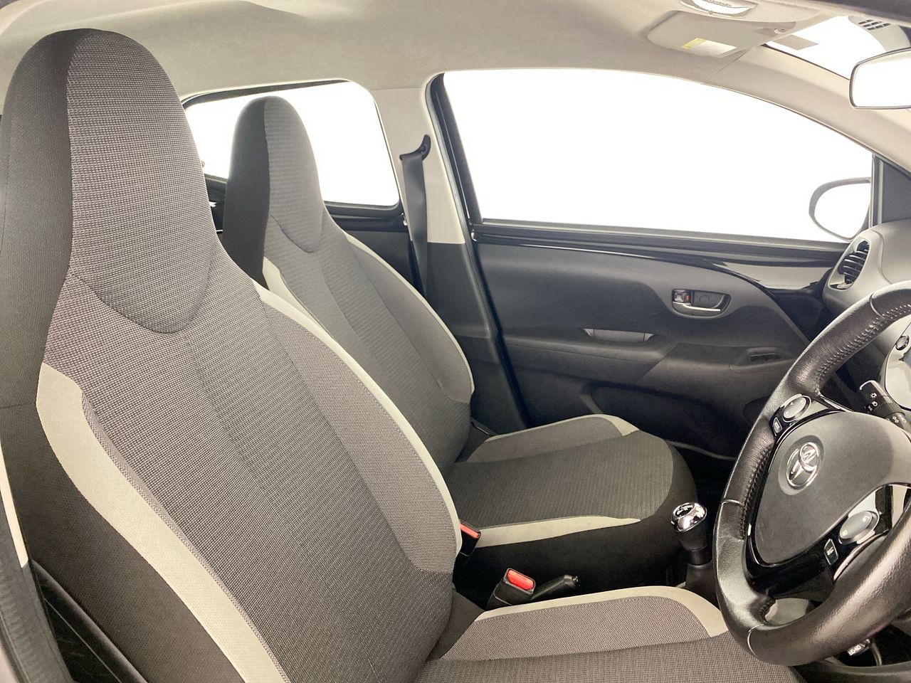 Used Toyota AYGO 2021 for sale - 75929953: Photo 13