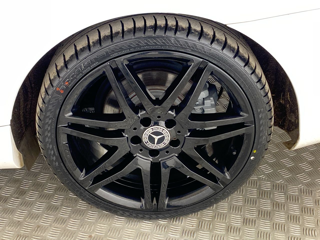 Used Mercedes-Benz E Class 2014 for sale - 76461438: Photo 12