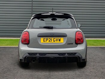 Used MINI Hatch 2021 for sale - 76650899: Photo