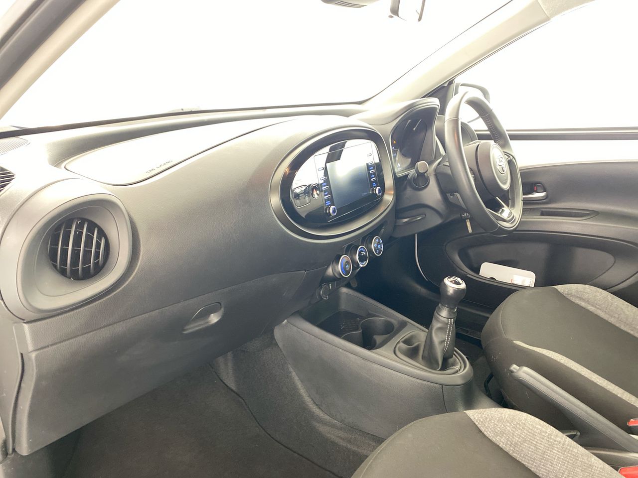 Used Toyota Aygo X 2023 for sale - 75950785: Photo 26