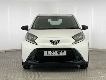 Used Toyota Aygo X 2023 for sale - 75950785: Photo 2