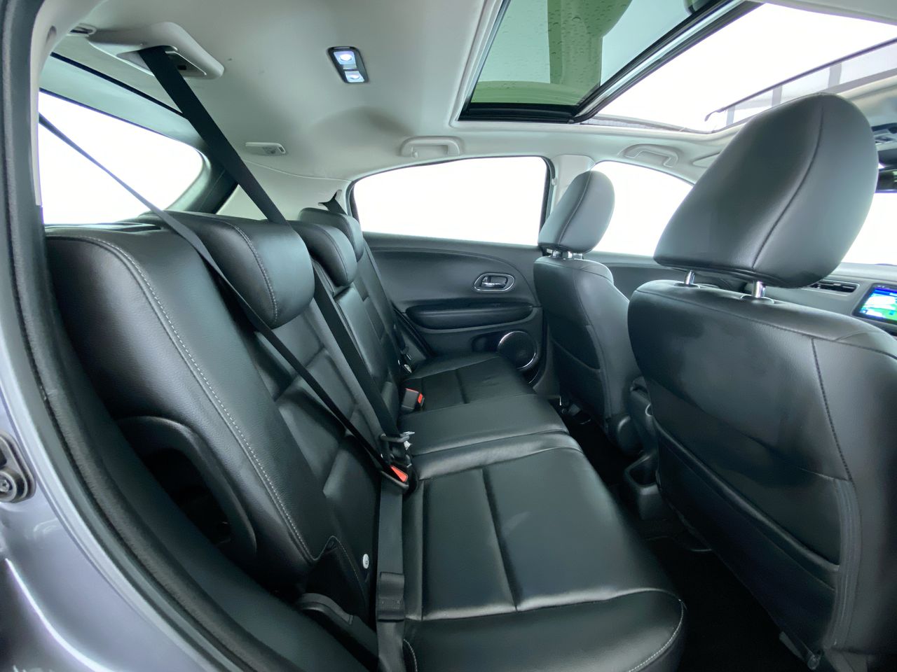 Used Honda HR-V 2017 for sale - 75702665: Photo 24