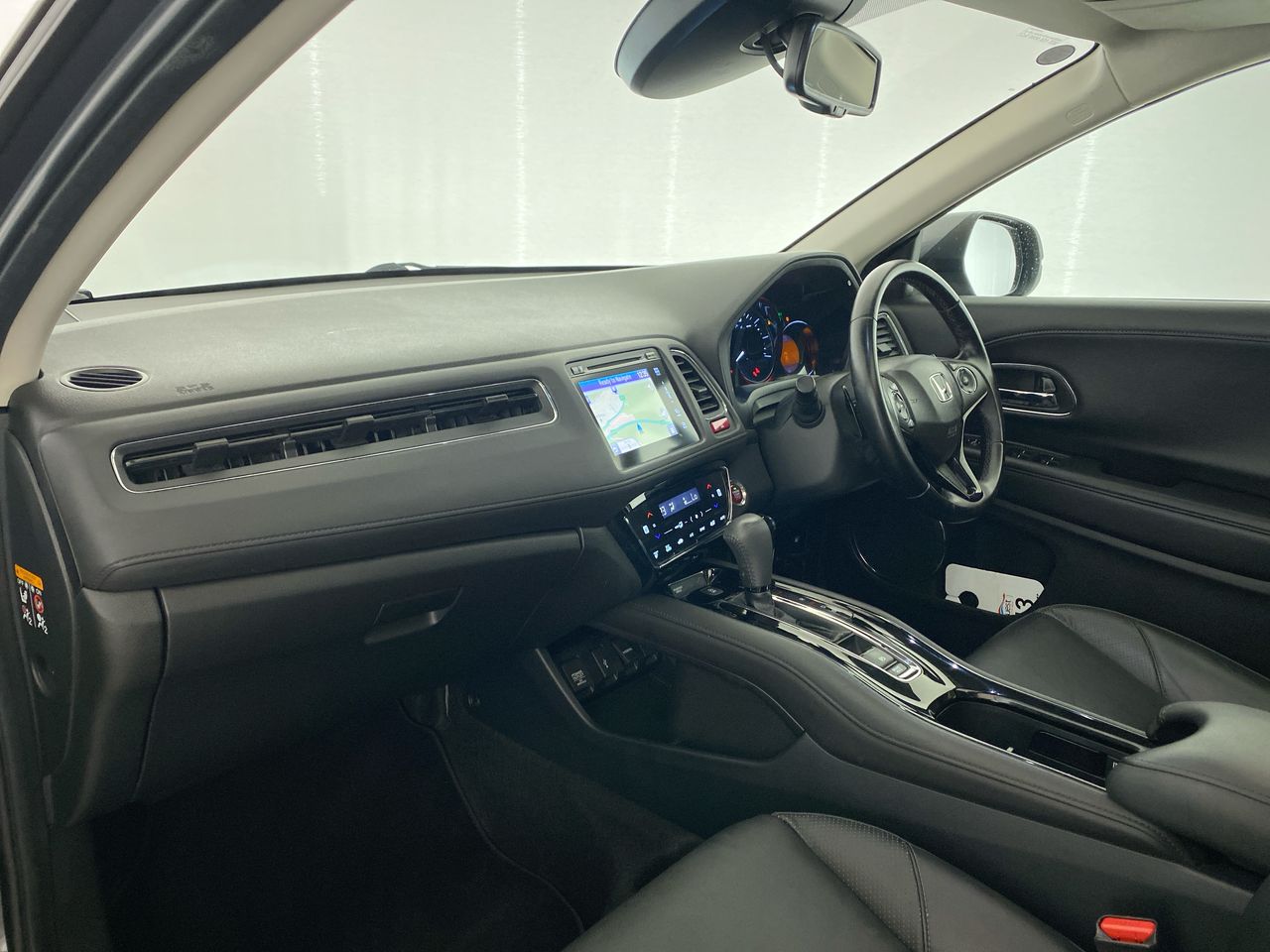 Used Honda HR-V 2017 for sale - 75702665: Photo 27