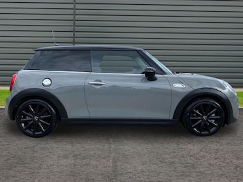 Used MINI Hatch 2017 for sale - 78124952: Photo