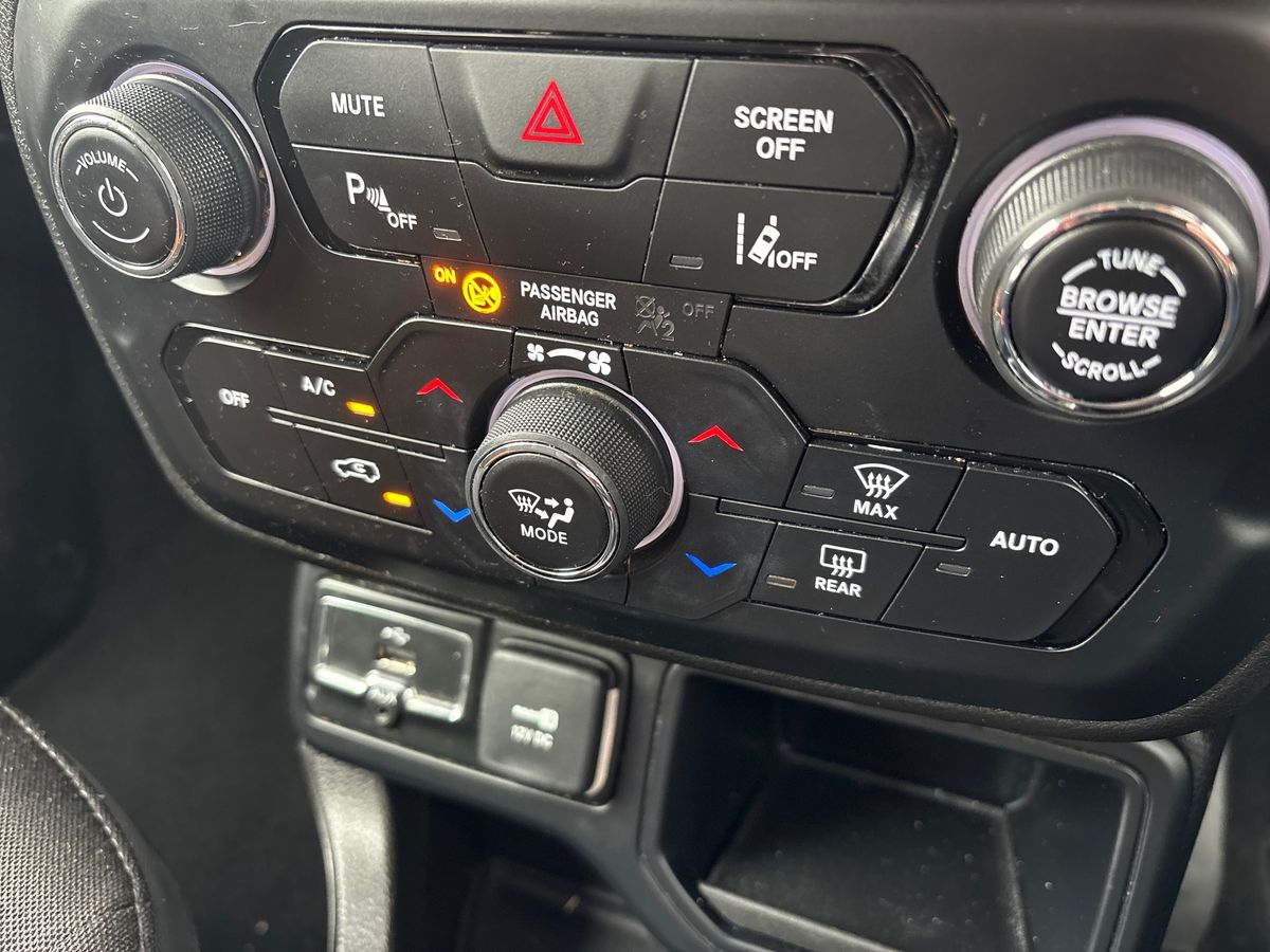 Used Jeep Renegade 2022 for sale - 77165072: Photo 14