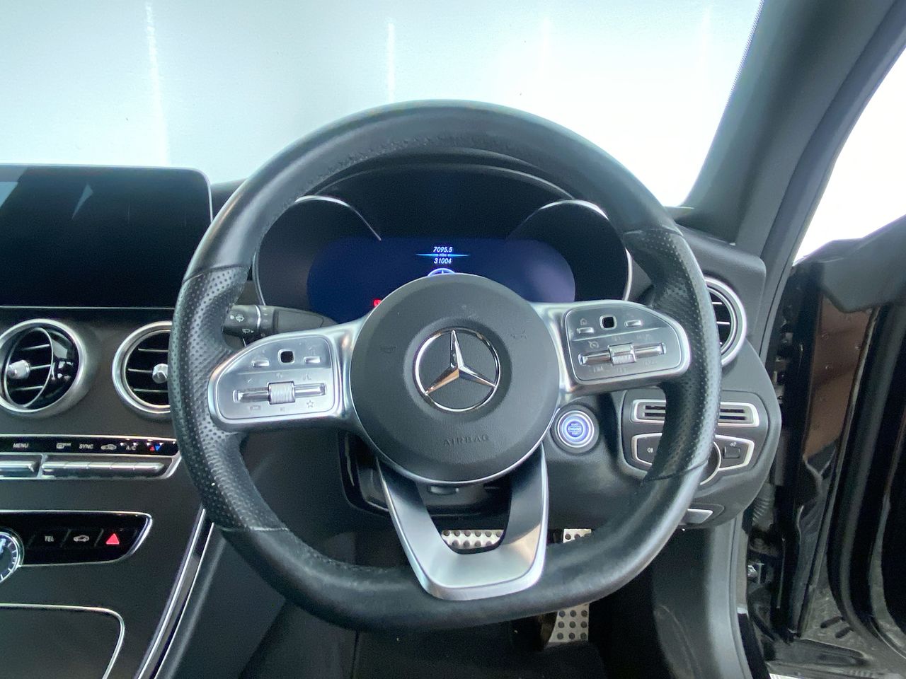 Used Mercedes-Benz C Class 2020 for sale - 76461443: Photo 16