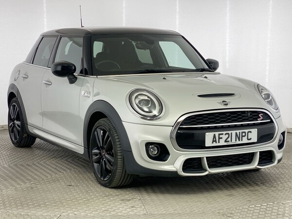 Used MINI Hatch 2021 for sale - 75391830: Photo 1